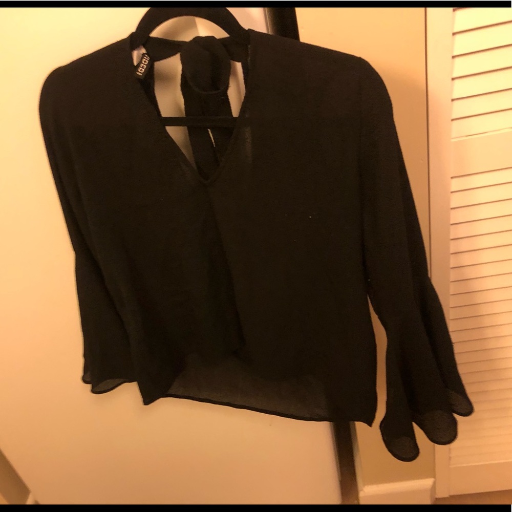H&M black top with flare sleeves